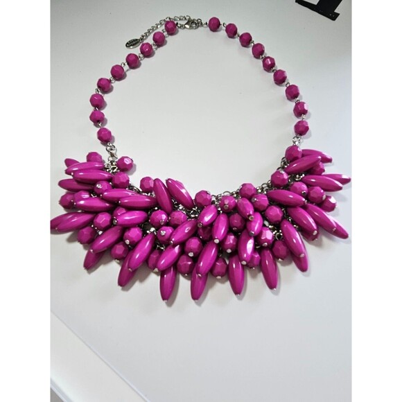 Simple Addiction pink statement necklace - Picture 5 of 14